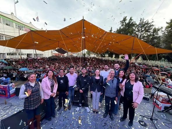 Más de Seis Mil Mujeres son Festejadas en Amecameca por el Día de Las Madres