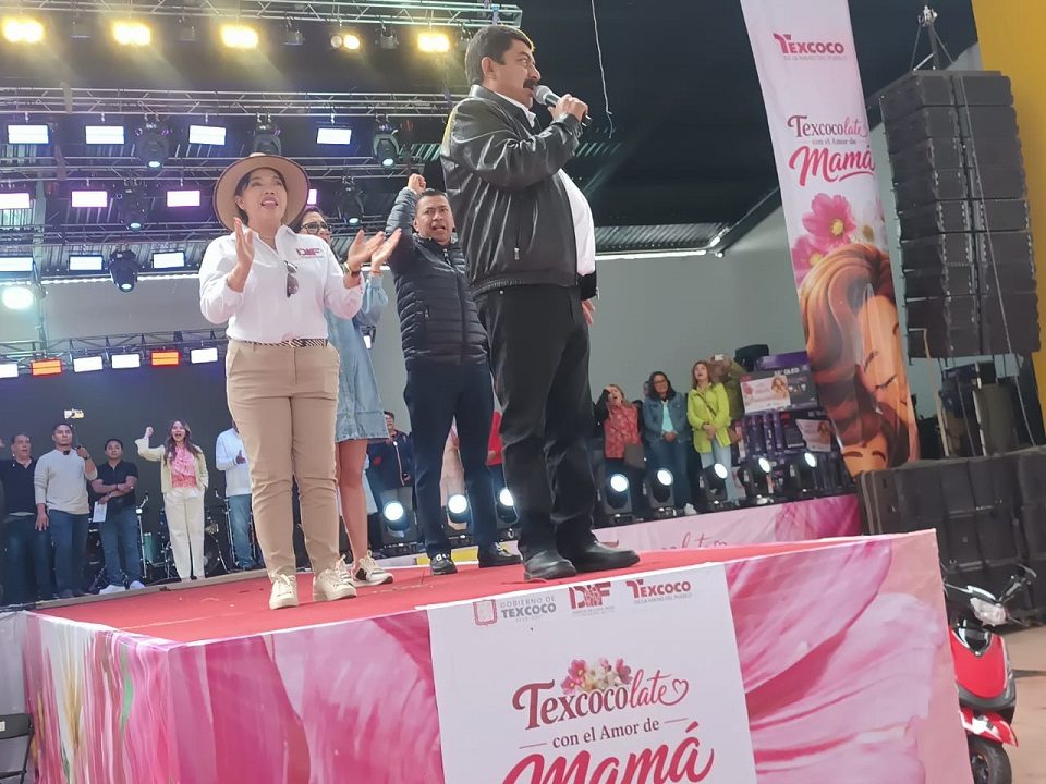 Gobierno de Texcoco y Sistema DIF festejan el “Día de las Madres” en la Feria